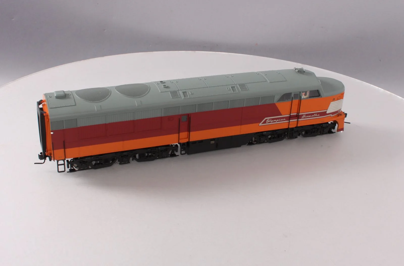 Atlas 2234D O Scale Milwaukee Road Unpowered A Unit Diesel Loco (2-Rail) LN/Box - Image 5