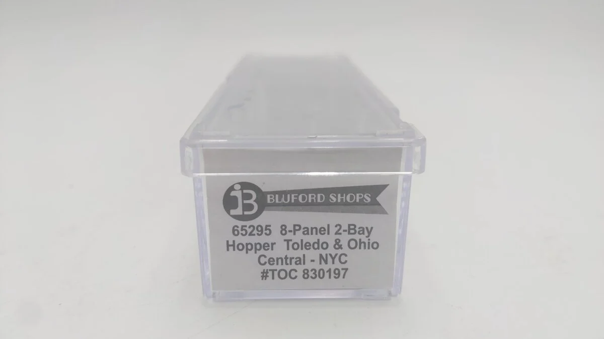 Bluford Shops 65295 N Toledo & Ohio Central 8-Panel 2-Bay Hopper #830197 LN/Box - Image 7