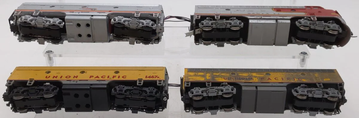 HO Scale Assorted A and B Unit Diesel Locomotives [4] - Image 4