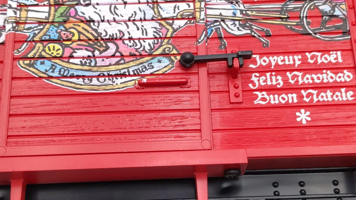 LGB 4335-S G Scale Christmas Boxcar with Sound EX/Box - Image 6