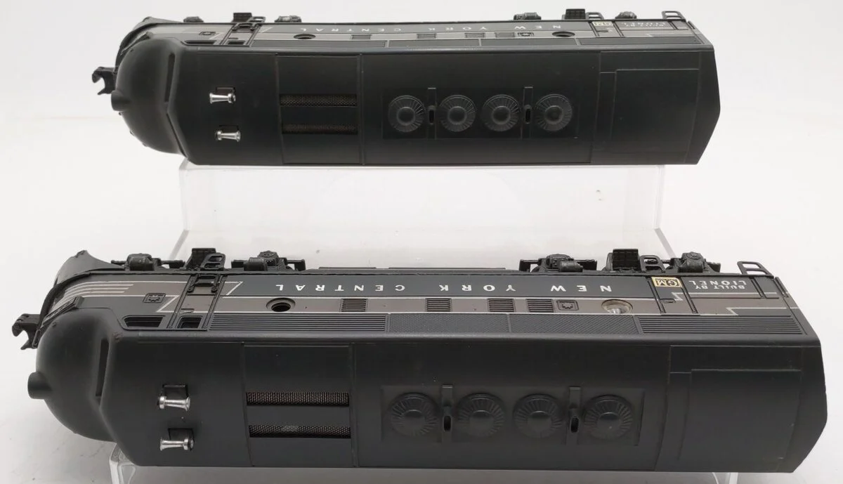 Lionel 2344 Vintage O New York Central F-3 AA Diesel Locomotive Set VG - Image 3