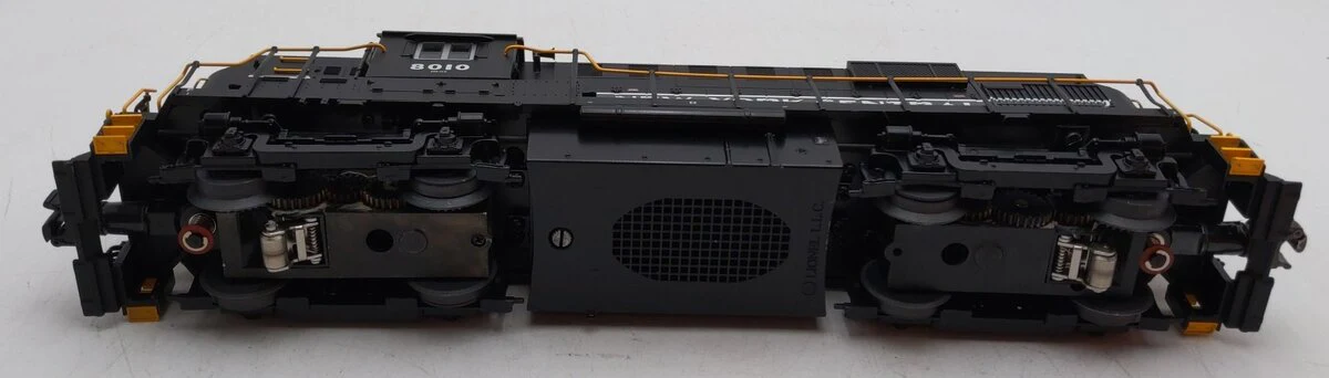 Lionel 6-18598 O Gauge New York Central RS-11 Diesel Locomotive w/TMCC #8010 EX/Box - Image 4