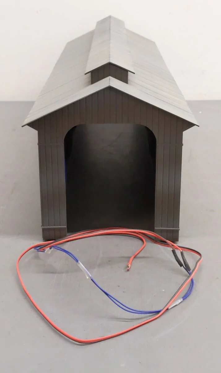 Lionel 6-24117 O Lighted Covered Bridge Assembled EX/Box - Image 4