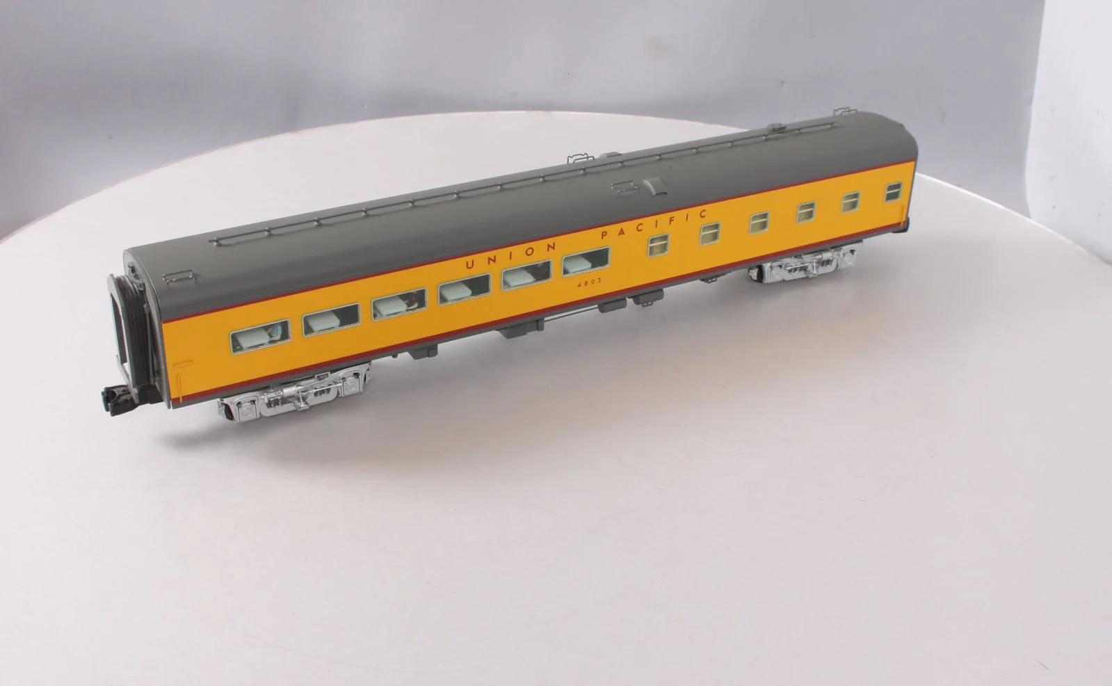 Lionel 6-25574 O Gauge Union Pacific 18" Aluminum StationSounds Diner #4803 EX - Image 4