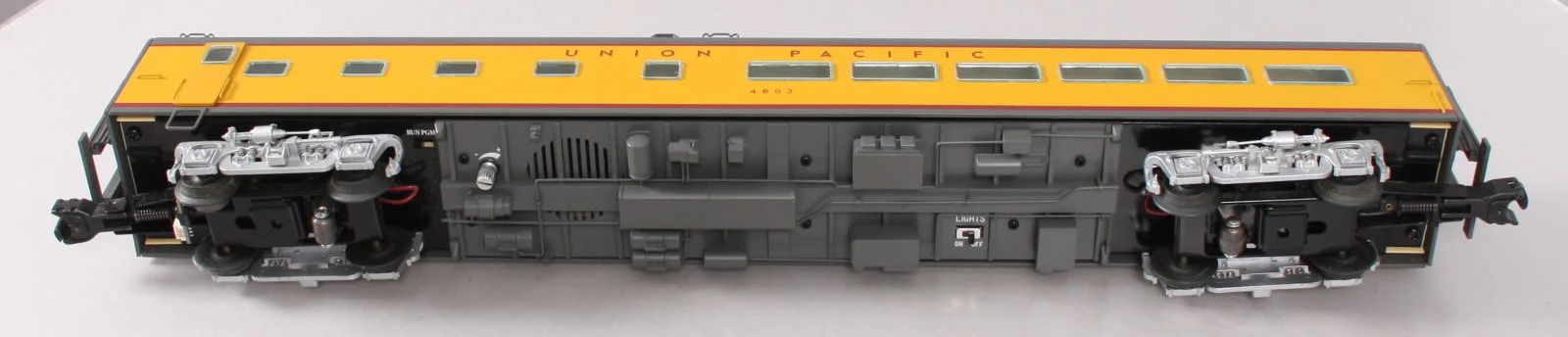 Lionel 6-25574 O Gauge Union Pacific 18" Aluminum StationSounds Diner #4803 EX - Image 9