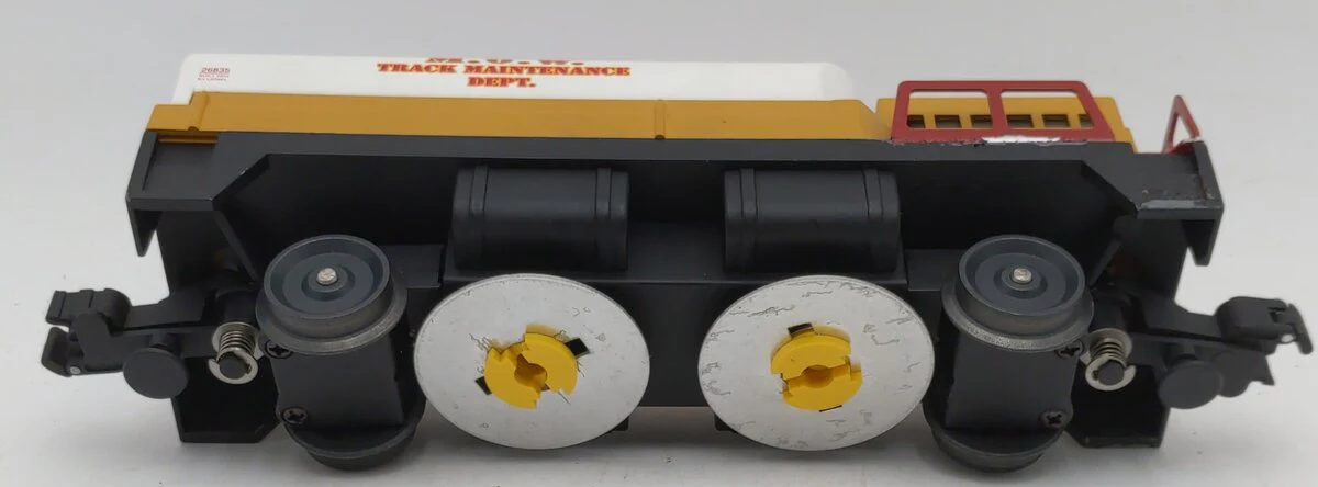 Lionel 6-26835 Maintenance of Way M. O. W. Track Cleaning Car VG - Image 5