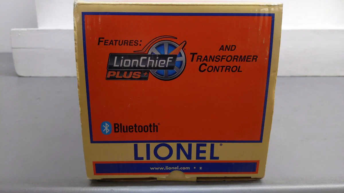 Lionel 6-85061 Nickel Plate Road Lionechief Plus NW2 Diesel Locomotive #13 EX/Box - Image 10