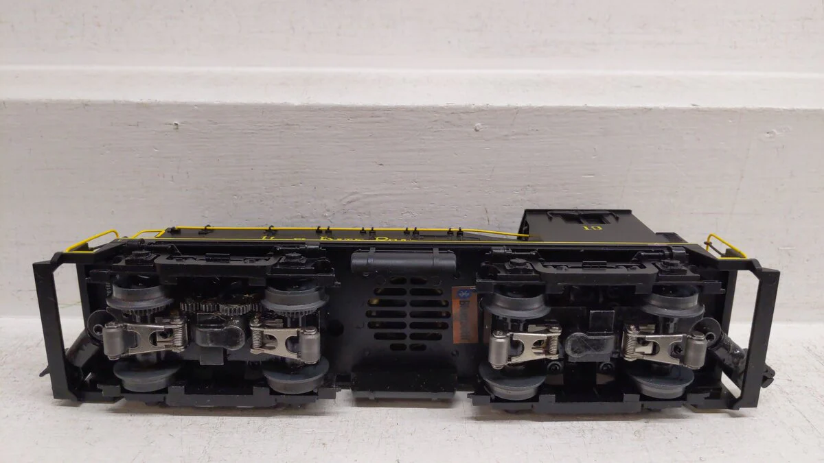 Lionel 6-85061 Nickel Plate Road Lionechief Plus NW2 Diesel Locomotive #13 EX/Box - Image 3