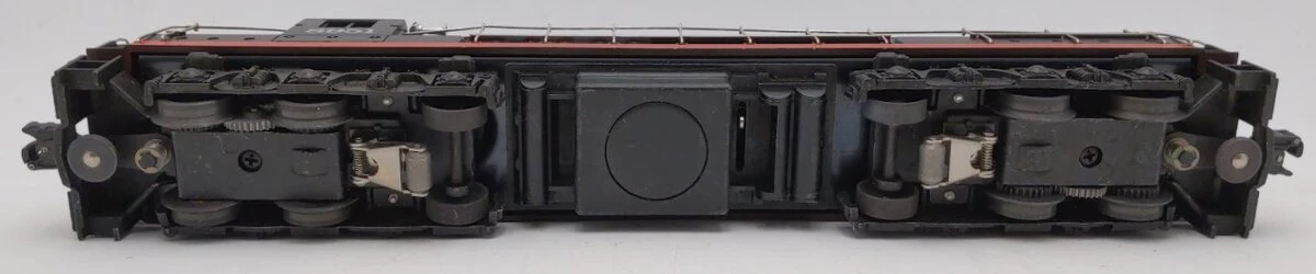 Lionel 6-8951 O Gauge Southern Pacific FM Trainmaster Diesel Locomotive #8951 VG - Image 12