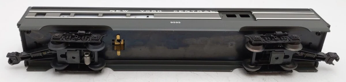 Lionel 6-9595 O Gauge New York Central Aluminum Combine Passenger Car #9595 EX/Box - Image 4