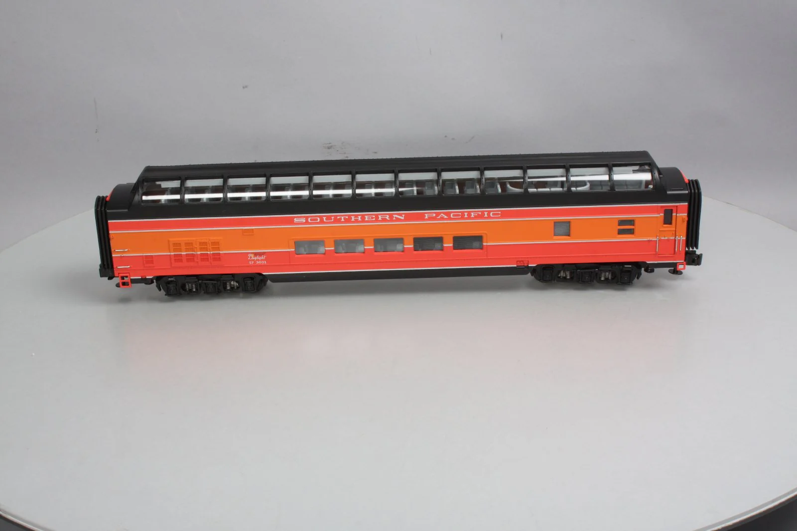 MTH 20-6786 70' Southern Pacific Full Length Vista Dome Passenger Car LN - Image 4