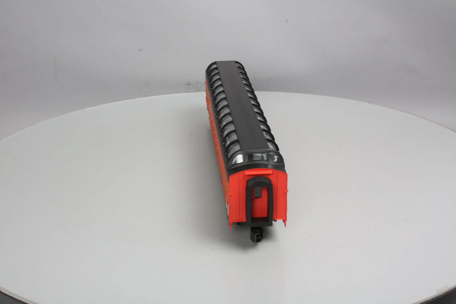 MTH 20-6786 70' Southern Pacific Full Length Vista Dome Passenger Car LN - Image 6