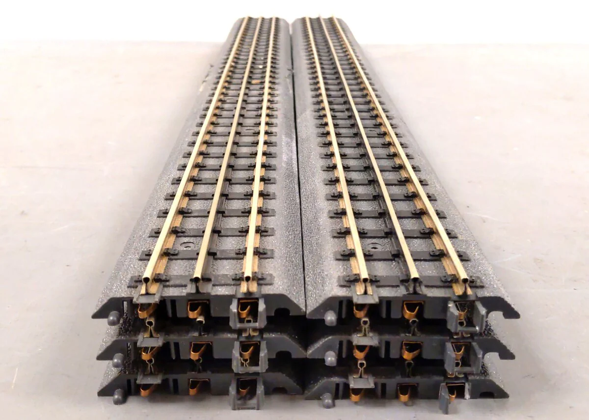 MTH 40-1019 O RealTrax - 30" Straight Section (6) EX - Image 3
