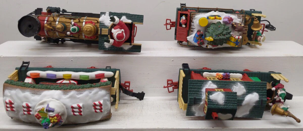 New Bright 384 Christmas Holiday Express G Gauge Steam Starter Train Set VG/Box - Image 3