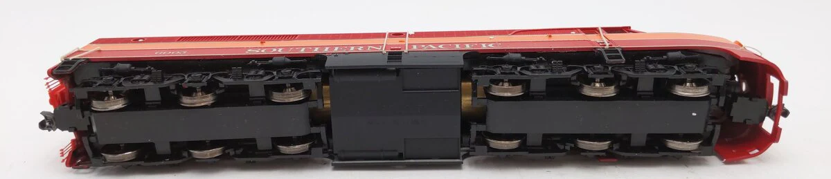 Proto 2000 HO Scale Southern Pacific Diesel Locomotive w/Mars Light #6005/Box - Image 7