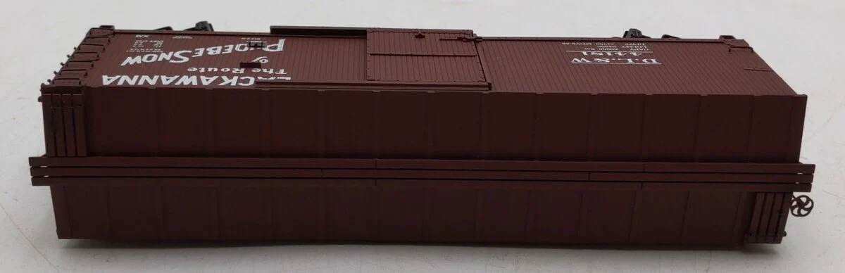 S-Helper 00546 S Scale Delaware, Lackawanna and Western Boxcar #44181 (Hi-Rail) EX/Box - Image 4