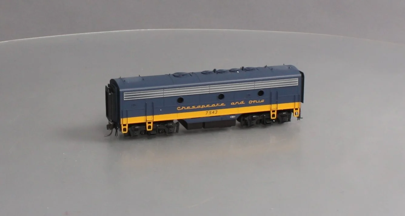 Stewart 9221 HO Chesapeake & Ohio F7B Phase II /F9B Pwd Diesel Locomotive LN/Box - Image 6